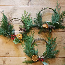 Load image into Gallery viewer, Mini Wreath